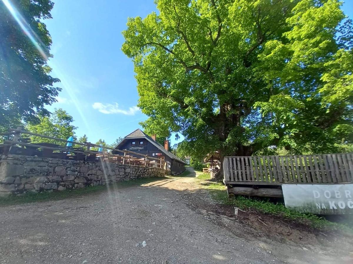 Koca Na Pikovem Apartamento Crna na Koroskem Exterior foto