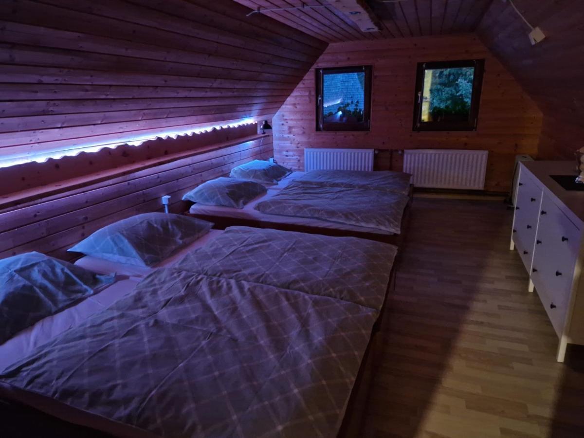 Koca Na Pikovem Apartamento Crna na Koroskem Exterior foto