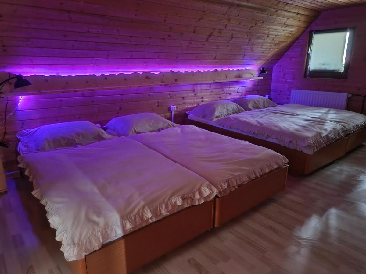 Koca Na Pikovem Apartamento Crna na Koroskem Exterior foto