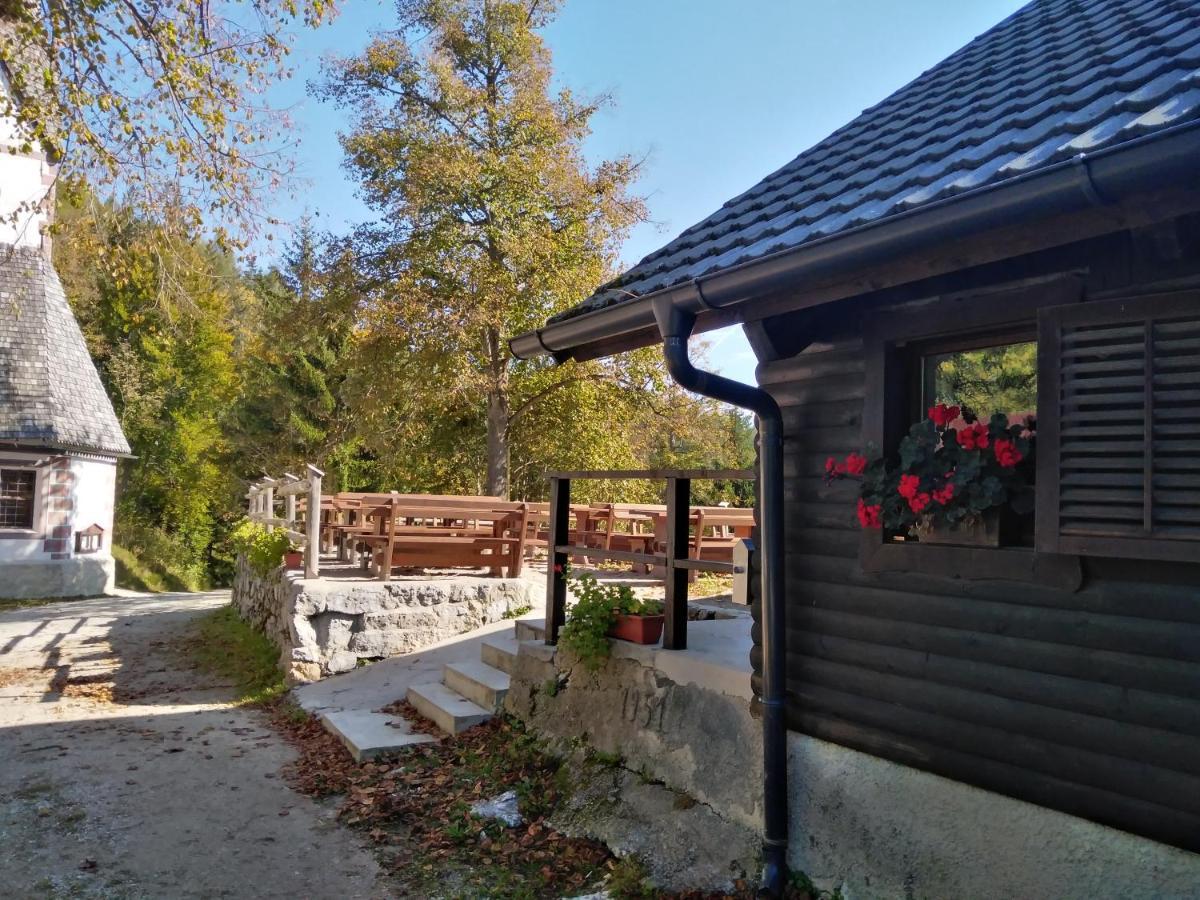 Koca Na Pikovem Apartamento Crna na Koroskem Exterior foto